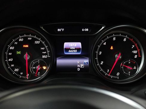 Used 2018 Mercedes-Benz CLA 250 image 33