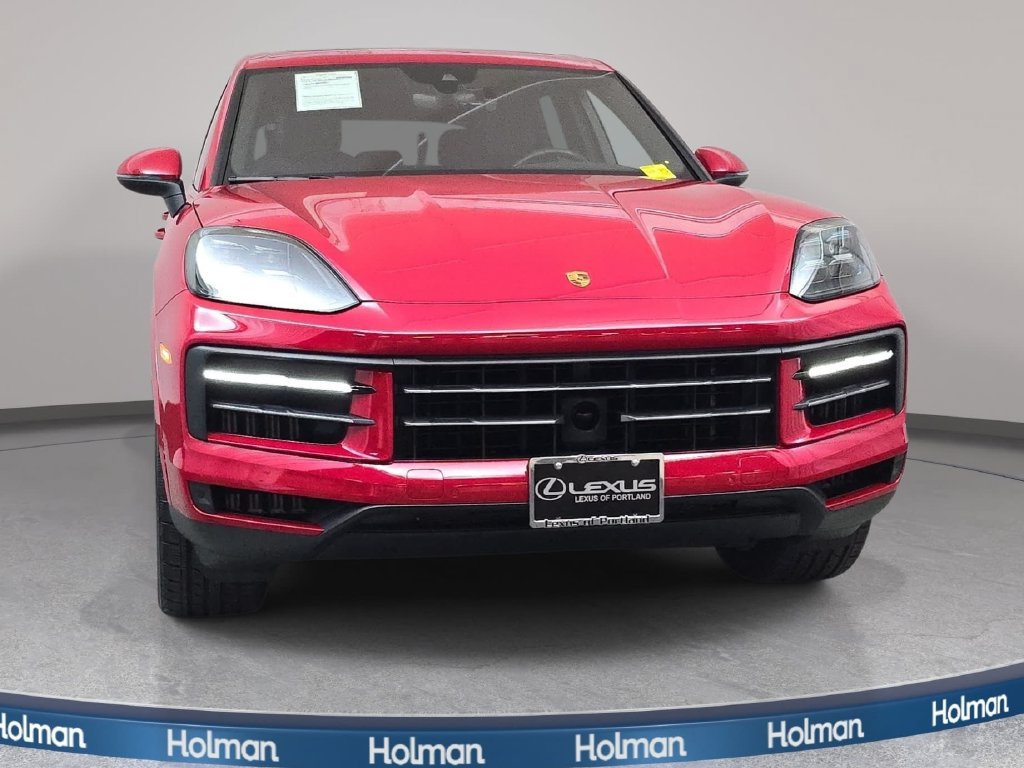 Used 2024 Porsche Cayenne S AWD/4WD image 3
