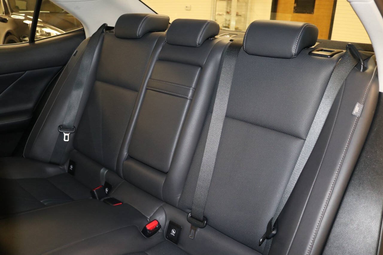 Used 2016 Lexus IS 200t w/ Navigation System Package RWD image 75