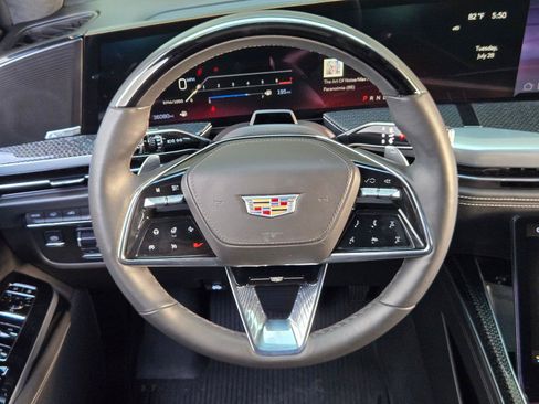 Certified 2025 Cadillac Escalade V w/ LPO, ONYX Package AWD/4WD image 14