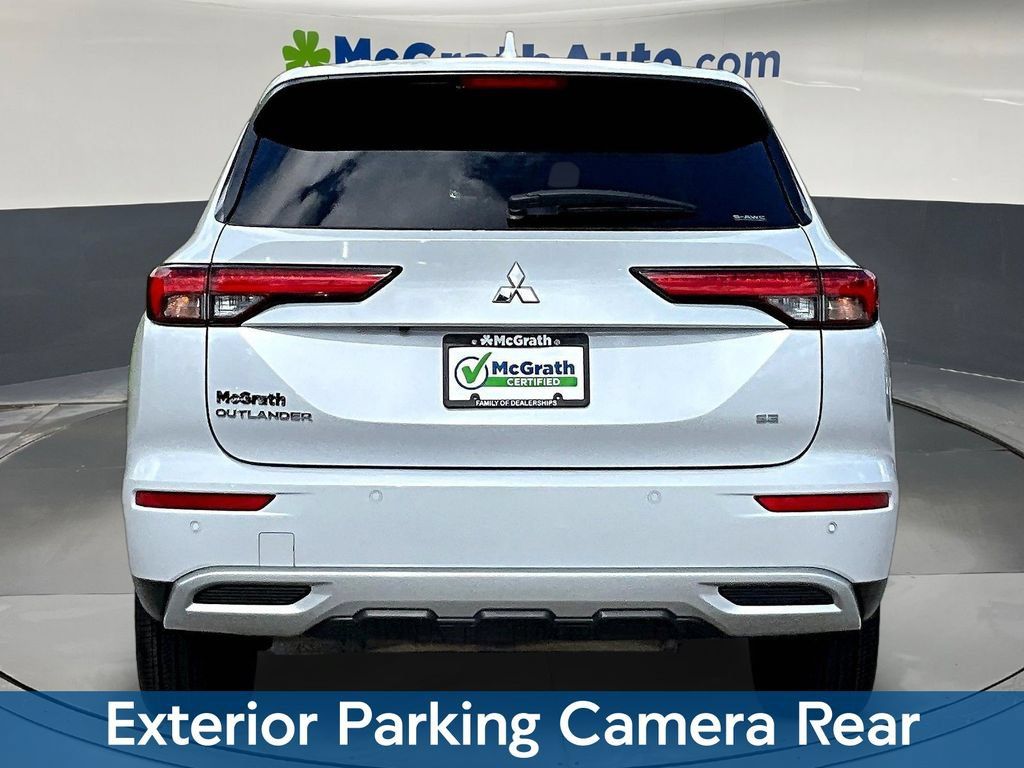 Used 2024 Mitsubishi Outlander SE AWD/4WD image 7