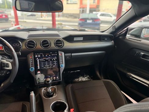 Used 2015 Ford Mustang Coupe image 11