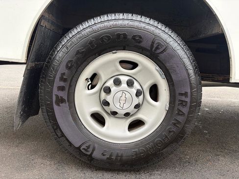 Used 2019 Chevrolet Express 3500 w/ Power Convenience Package RWD image 15