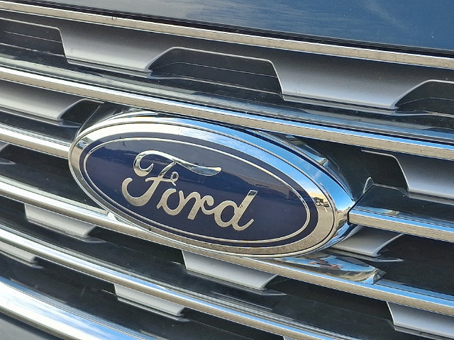 Used 2019 Ford Edge SEL w/ Equipment Group 201A AWD/4WD image 4
