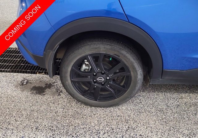 Used 2023 Nissan Kicks SR w/ SR Premium Package FWD image 8