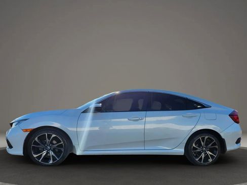 Used 2019 Honda Civic Sport image 2