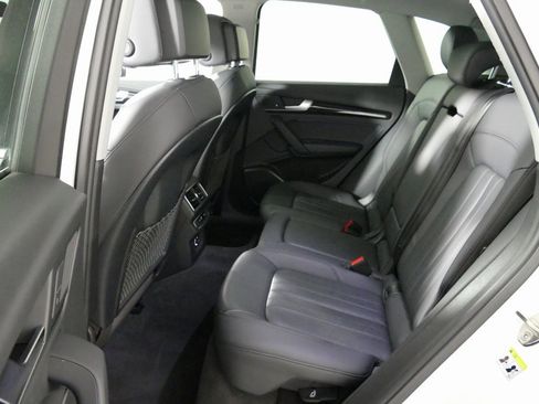 Used 2019 Audi Q5 2.0T Premium w/ Convenience Package image 29