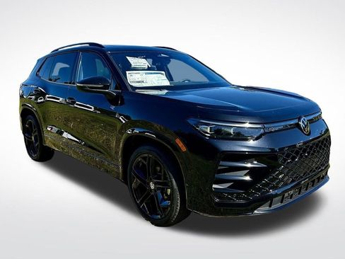 New 2026 Volkswagen Tiguan SE R-Line FWD image 2