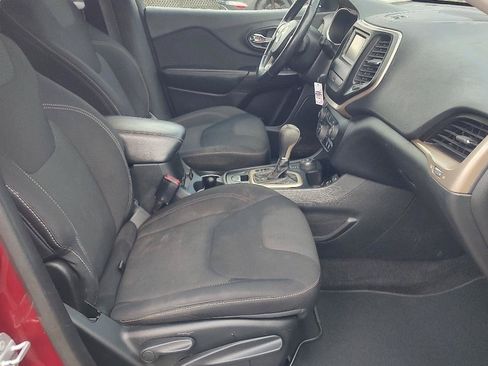 Used 2015 Jeep Cherokee Latitude AWD/4WD image 23