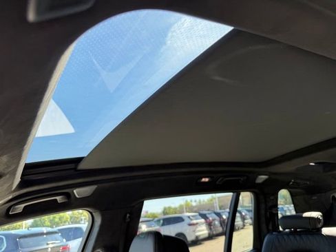 New 2026 BMW X7 M60i w/ Executive Package image 20