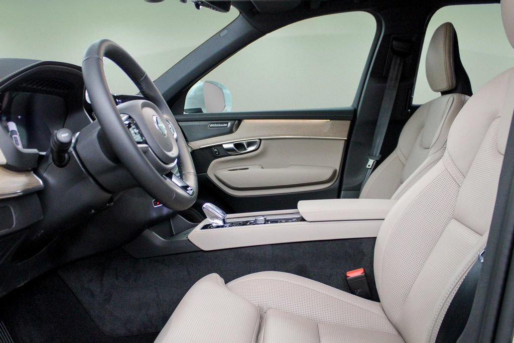 New 2026 Volvo XC90 B5 Ultra w/ Protection Package Premier AWD/4WD image 25