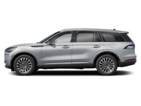 Certified 2024 Lincoln Aviator Reserve w/ Jet Package RWD image 3
