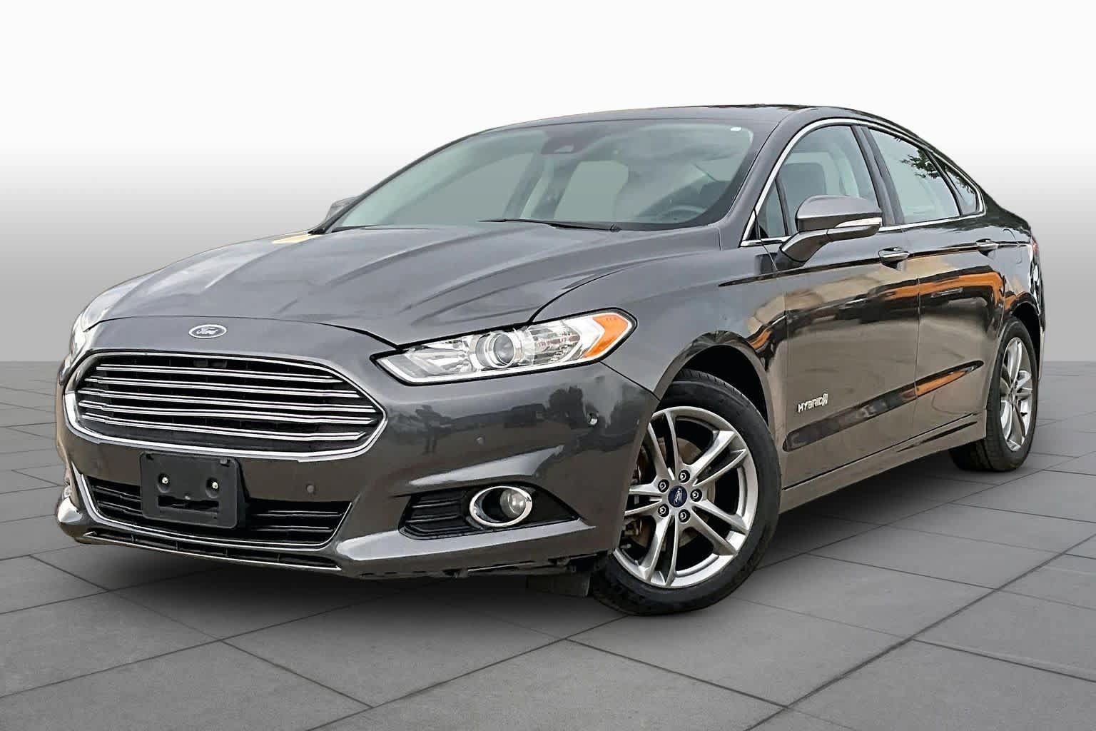 Used 2015 Ford Fusion Titanium FWD image 35