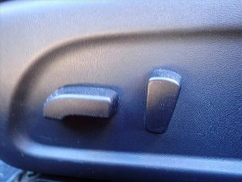 Used 2015 Nissan Altima 2.5 S w/ Sport Value Package image 11