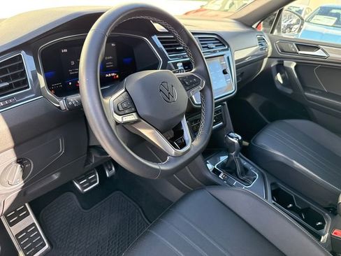 Certified 2023 Volkswagen Tiguan SE R-Line image 41