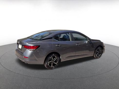 Used 2025 Nissan Sentra SV image 15