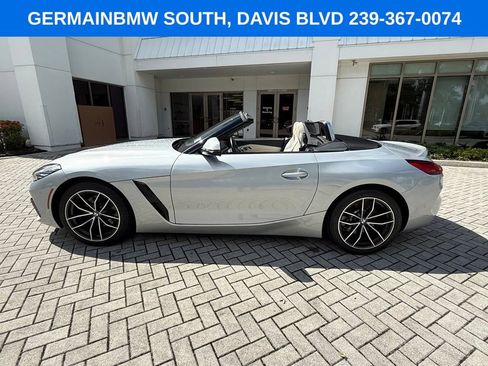 Used 2021 BMW Z4 sDrive30i w/ Executive Package RWD image 19