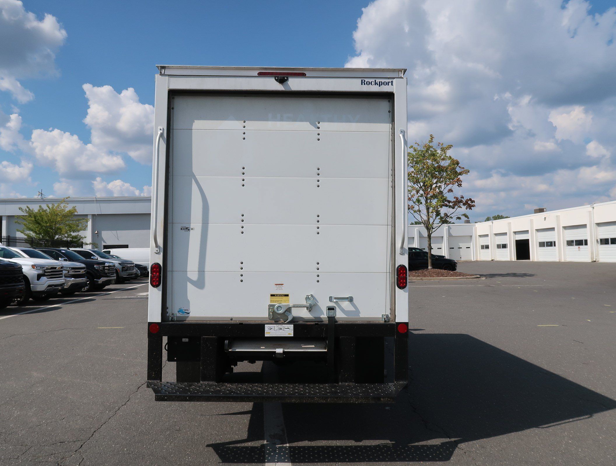 Used 2023 Chevrolet Express 3500 w/ Power Convenience Package RWD image 10