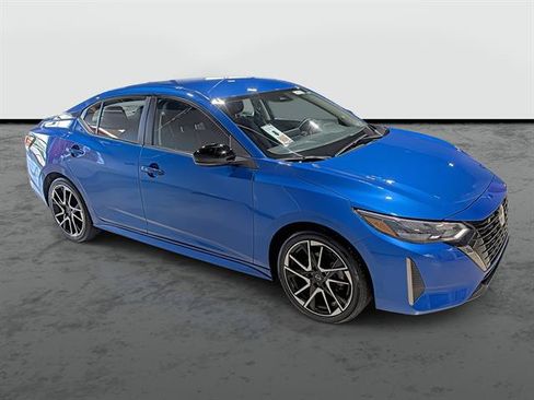 Used 2024 Nissan Sentra SR FWD image 5