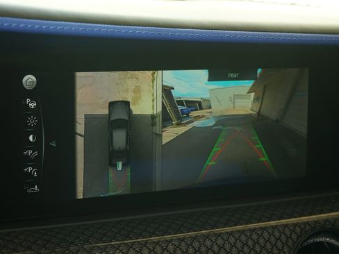 Used 2022 Rolls-Royce Ghost Black Badge image 18