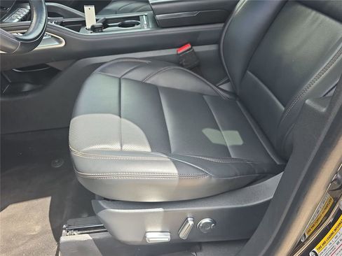 Certified 2024 Lincoln Nautilus Premier w/ Jet Appearance Package AWD/4WD image 18