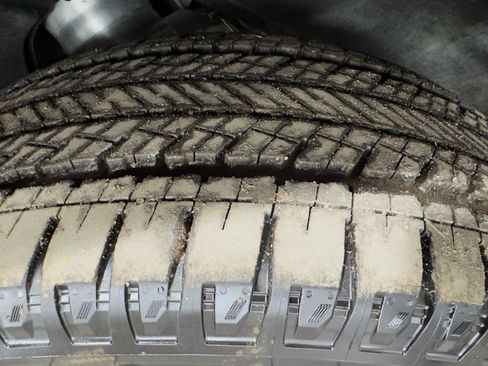 Used 2025 GMC Sierra EV Denali image 32