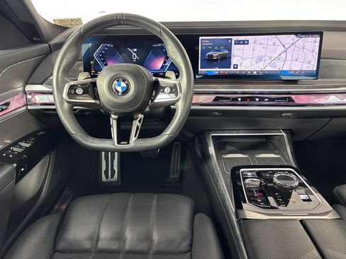 Used 2023 BMW 740i w/ Executive Package RWD image 28