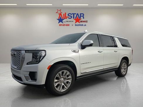 Used 2024 GMC Yukon XL Denali image 3