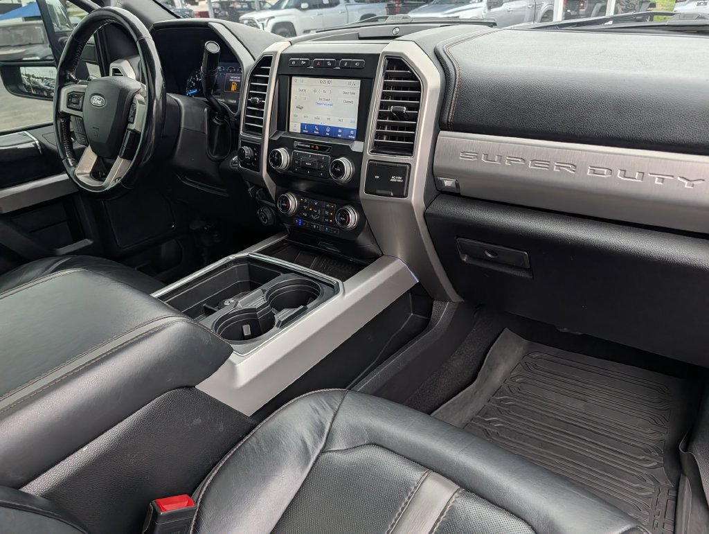 Used 2020 Ford F350 Platinum w/ Tremor Off-Road Package AWD/4WD image 35