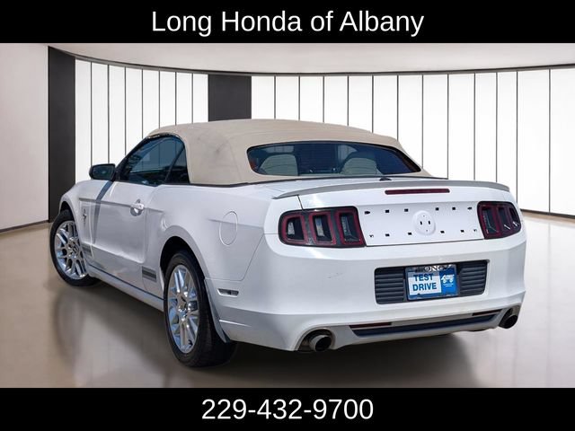 Used 2013 Ford Mustang Premium RWD image 8
