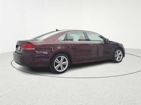Used 2014 Volkswagen Passat TDI SE FWD image 8