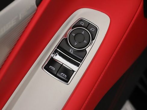 Used 2024 Chevrolet Corvette Stingray Premium Cpe image 19