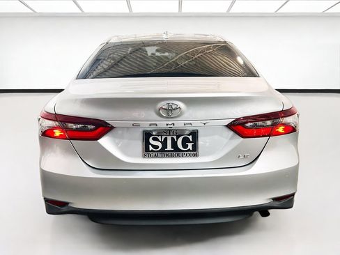 Used 2021 Toyota Camry LE w/ Carpet Mat Package (TMS) FWD image 5