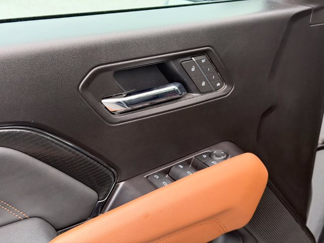 Used 2025 GMC Canyon AT4 w/ Nightfall Edition AWD/4WD image 18