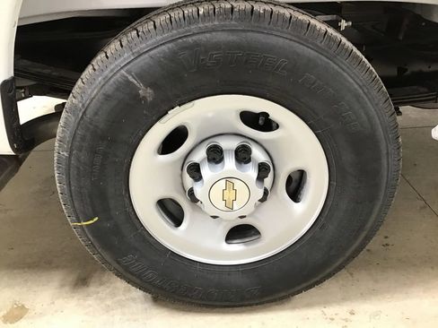 New 2025 Chevrolet Express 2500 w/ Driver Convenience Package image 27