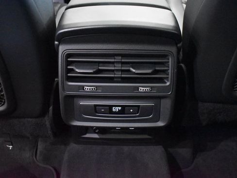 Used 2023 Audi Q7 3.0T Premium Plus AWD/4WD image 35