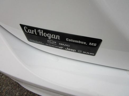 Used 2022 Toyota Camry LE image 11