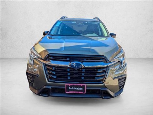 New 2025 Subaru Ascent Limited image 2
