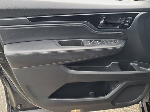 Used 2023 Honda Odyssey Touring image 9