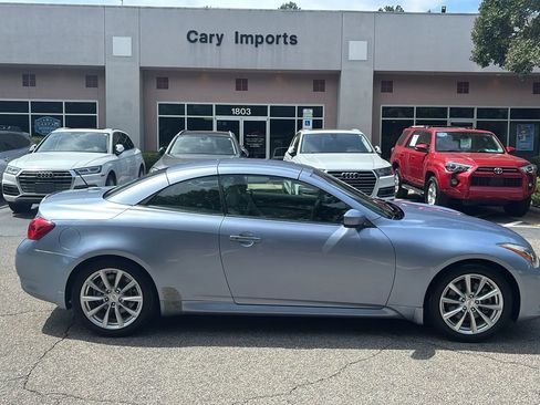 Used 2012 INFINITI G37 Convertible w/ Premium Pkg RWD image 4