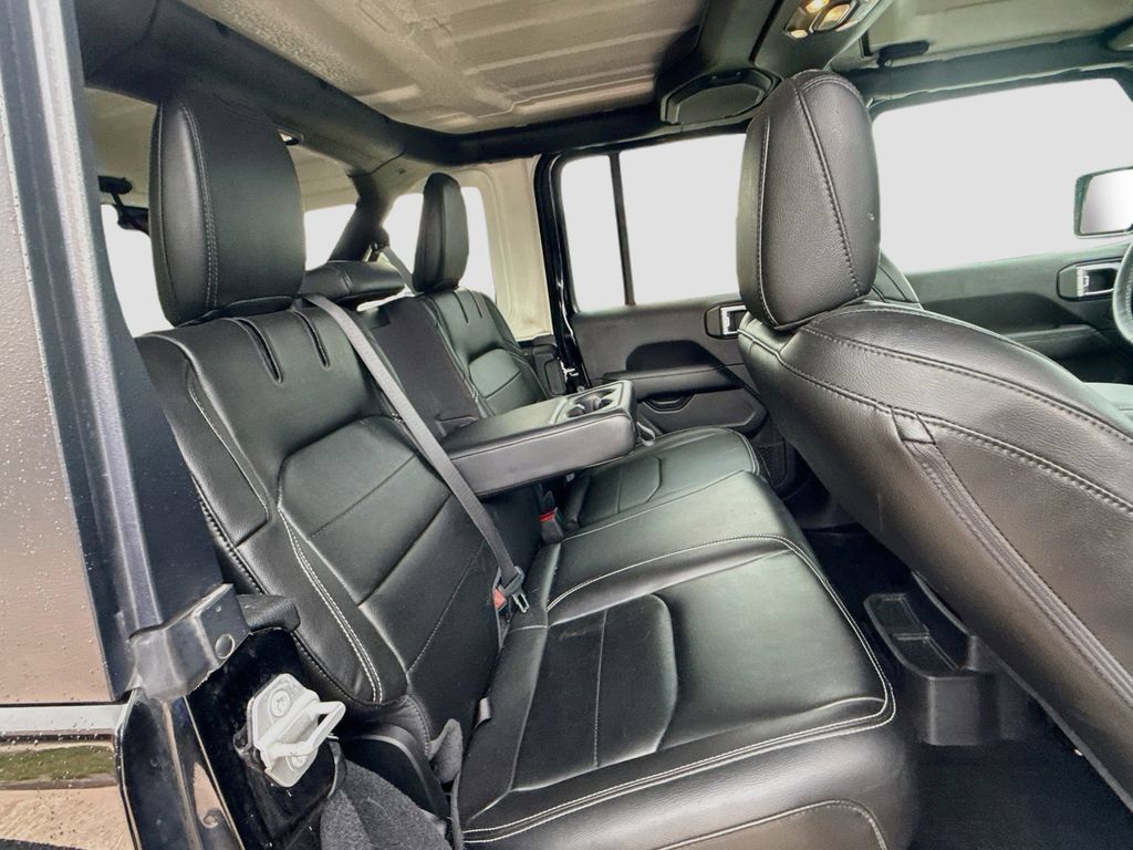Certified 2022 Jeep Wrangler Unlimited Sahara w/ Cold Weather Group AWD/4WD image 30