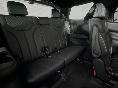 Used 2023 Hyundai Palisade Calligraphy FWD image 32