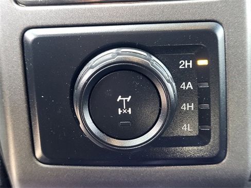 Used 2019 Ford F150 Raptor w/ Equipment Group 801A Mid image 18