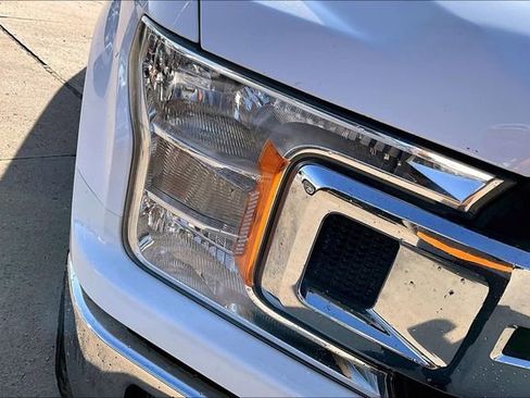 Used 2019 Ford F150 XLT w/ Max Trailer Tow Package image 30