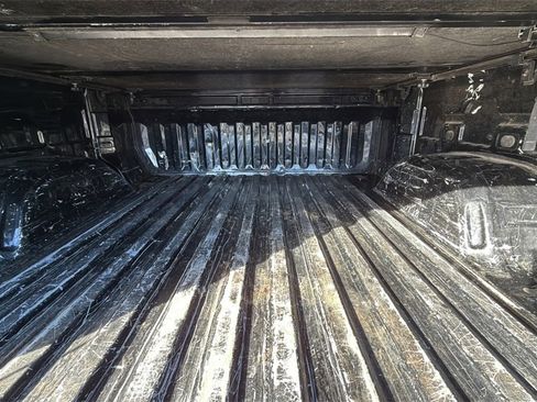 Used 2020 GMC Sierra 1500 Elevation w/ Elevation Value Package image 16