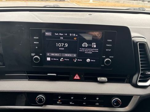 Used 2023 Kia Sportage LX image 19