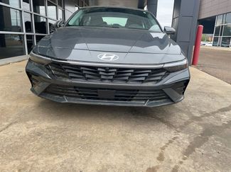 Used 2024 Hyundai Elantra Limited video 1