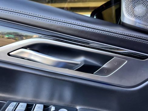 Used 2018 BMW M760i xDrive w/ Luxury Rear Seating Package AWD/4WD image 28