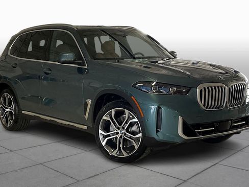 New 2026 BMW X5 sDrive40i w/ Premium Package image 2