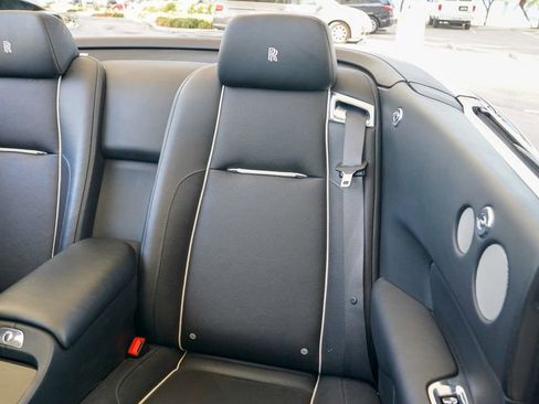 Used 2016 Rolls-Royce Dawn image 67